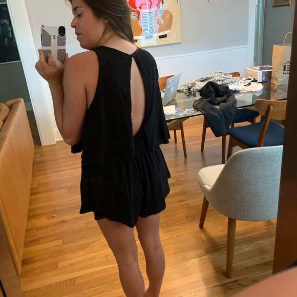Black romper - Picture 2 of 4